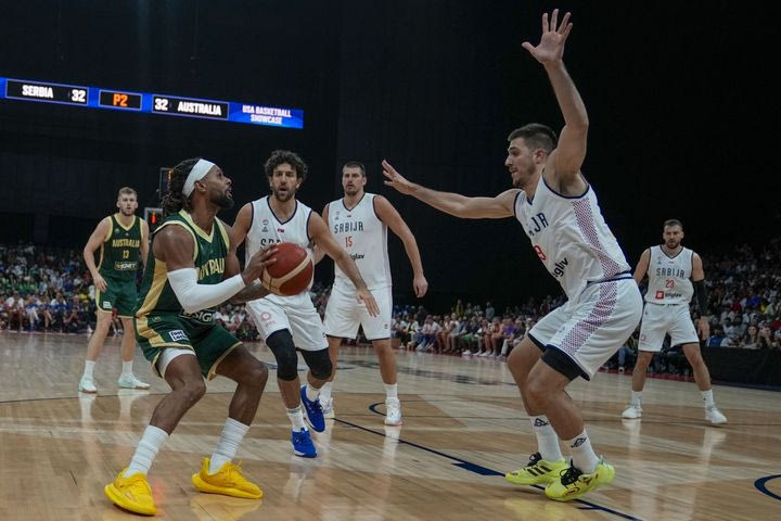 Αυστραλία – Σερβία 84-73: Η αντίπαλος της Εθνικής στους Ολυμπιακούς Αγώνες κέρδισε την παρέα του Γιόκιτς με 28άρα του Μιλς