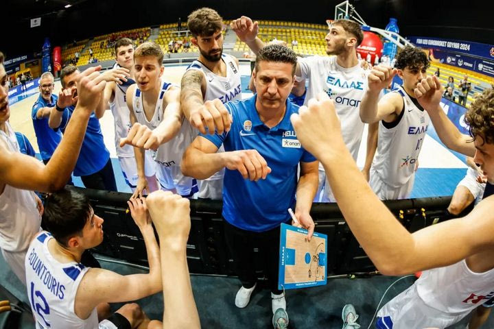 Παπαδόπουλος: “Είμαι πραγματικά πολύ περήφανος για αυτά τα παιδιά, αξίζουν το μετάλλιο”
