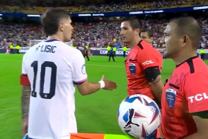Copa America: Ο διαιτητής αρνήθηκε να δώσει το χέρι του στον Πούλισιτς