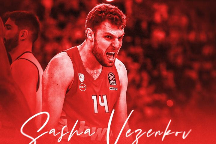 Σάσα Βεζένκοβ: Αυτό είναι το αστρονομικό συμβόλαιο που του προσφέρει ο Ολυμπιακός και τον κάνει Μίδα της Ευρώπης