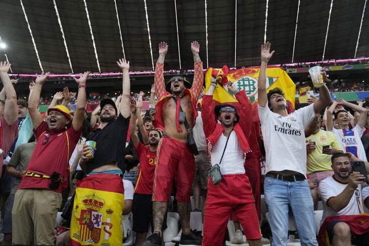 Στην υγειά των αληθινών φιλάθλων της Ισπανίας