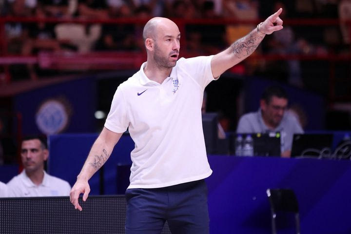 Σπανούλης: “Ήμασταν συγκεντρωμένοι και παίξαμε καλό μπάσκετ, ο Γιάννης αγαπά να εκπροσωπεί τη χώρα του”