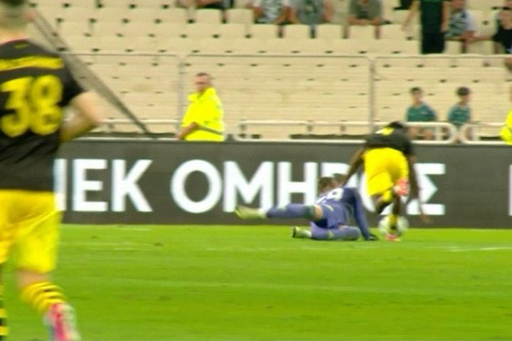 Το ακυρωμένο πέναλτι με VAR του Ουκάκι