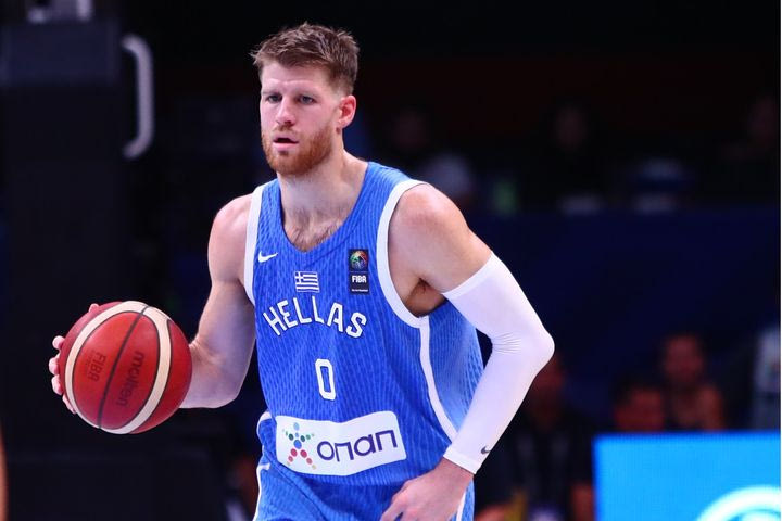 Ο Τόμας Γουόκαπ στο SPORT24: “Όλοι είμαστε ανιδιοτελείς, ο Γιάννης πετάει πάνω-κάτω στο παρκέ”