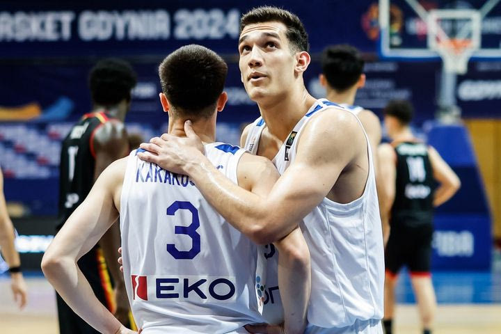 Ο Βαγγέλης Ζούγρης στο SPORT24: “Αυτή η Εθνική Νέων ήταν από τις πιο δυνατές που είχε η χώρα, δεν πίστευα αυτό που έγραψε ο Χάινς”