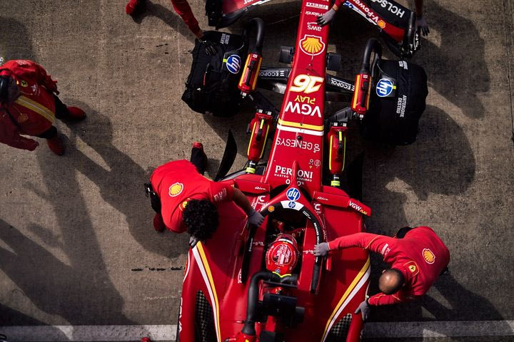 Η Ferrari σχεδιάζει το μονοθέσιο του 2025 στις προδιαγραφές του Χάμιλτον