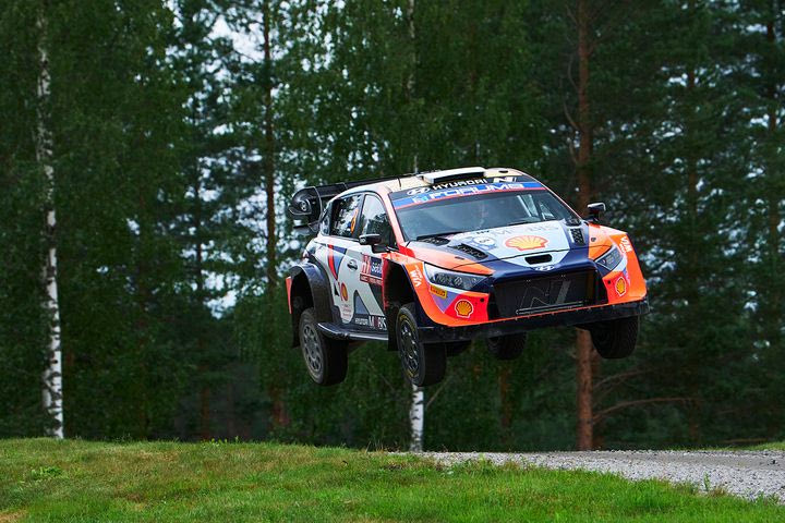 Στο νοσοκομείο ο Μ. Γιαρβεόγια, συνοδηγός του Οτ Τάνακ, μετά από ατύχημα στο Ράλι Φινλανδίας