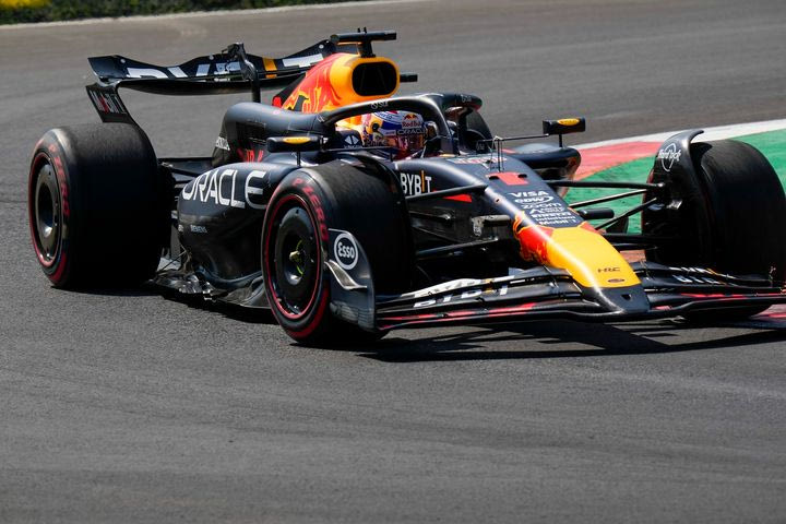 Ο Φερστάπεν επέστρεψε στην κορυφή στις πρώτες ελεύθερες δοκιμές της Μόντσα