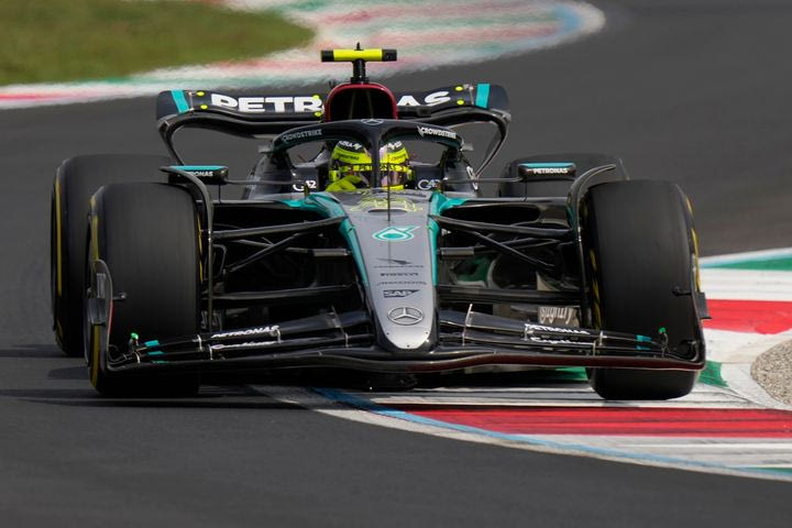 Χάμιλτον και Mercedes ταχύτεροι στις τρίτες δοκιμές της Μόντσα, πολύ κοντά οι Ferrari, McLaren