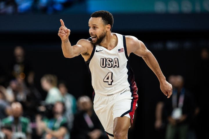 Ολυμπιακοί Αγώνες, ΗΠΑ – Σερβία 95-91: Ο διαστημικός Στεφ Κάρι έσωσε τους Αμερικανούς με 36 πόντους, μεγάλη ανατροπή από το -17