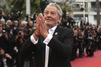 Πέθανε ο Αλέν Ντελόν