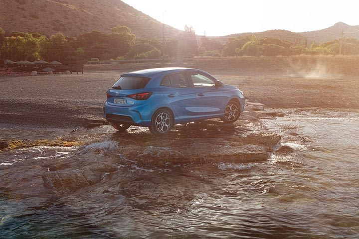 Το Yaris δεν είναι μόνο του πια: Δες τα 3 μικρά υβριδικά της αγοράς που ξεχωρίζουν- Τιμές