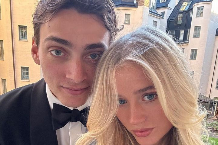 Άρχισε τις διακοπές στην Ελλάδα ο Ντουπλάντις μαζί με την σύντροφό του και το χρυσό μετάλλιο