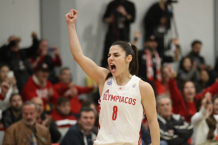 Ολυμπιακός, μπάσκετ γυναικών: Ανανέωσε με τους ερυθρόλευκους η Ελένη Σύρρα