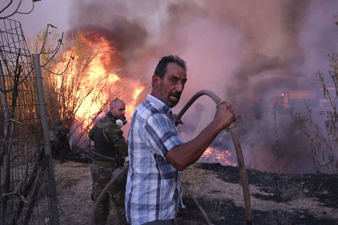 Φωτιά, στάχτες και αποκαΐδια: Ζήσε τον μύθο σου στην Ελλάδα