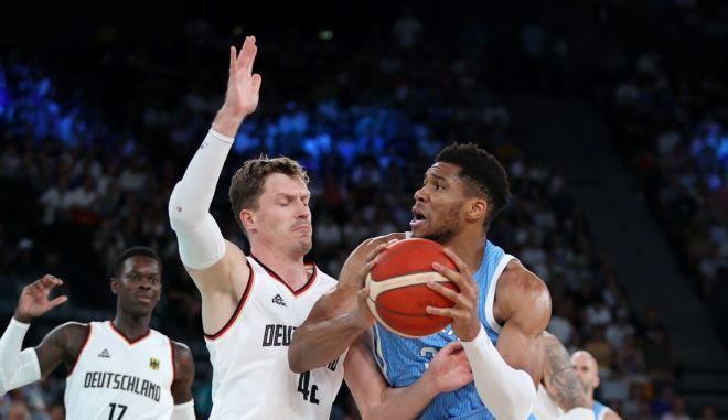 Το εξαιρετικό πρώτο δεκάλεπτο της Ελλάδας σε άμυνα και επίθεση