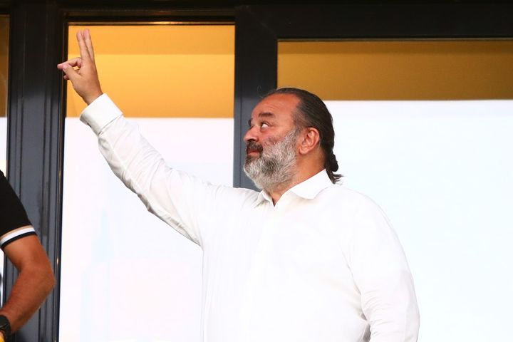 Χαμογελαστός ο Ηλιόπουλος πριν από το ΑΕΚ – Νόα: “Πάμε για την πρόκριση”