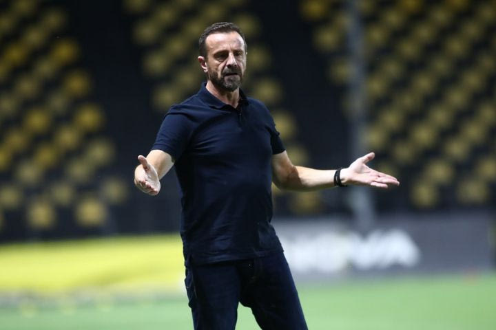 Μάντζιος: “Αναρωτιόμαστε γιατί ακυρώθηκε το γκολ του Μόντσου και απάντηση δεν πήραμε”