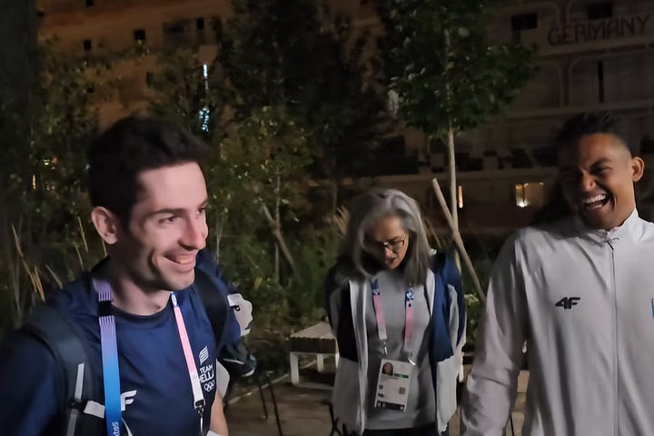 Ολυμπιακοί Αγώνες, Τεντόγλου: Η αποθεωτική υποδοχή του “Air Μίλτου” από την ελληνική αποστολή στο Ολυμπιακό Χωριό