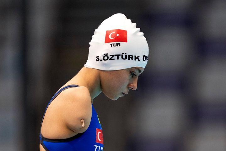 Παραολυμπιακοί Αγώνες 2024: H Sevilay Öztürk κολυμπάει χωρίς χέρια με μόνη κατεύθυνση το μετάλλιο