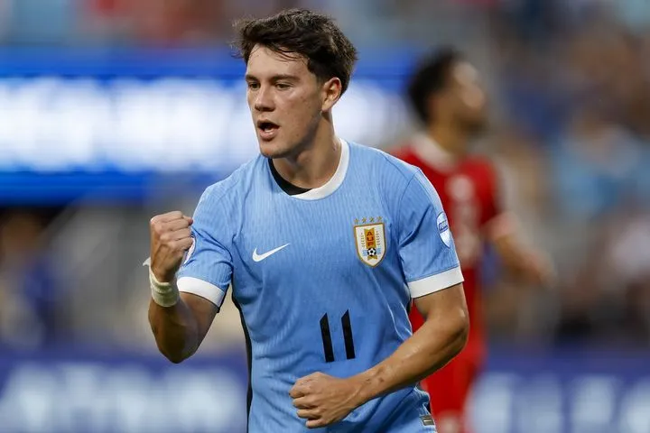 Η Ουρουγουάη πήρε το θρίλερ με την Κολομβία χάρη σε δημιουργία του Πελίστρι στο 101′, 90λεπτο ο Κάλενς με το Περού