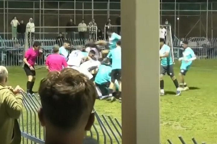 Άγριο ξύλο σε τοπικό στη Ρόδο και καρατιά σε κεφάλι αντιπάλου από παίκτη του Ηρακλή Λάρδου