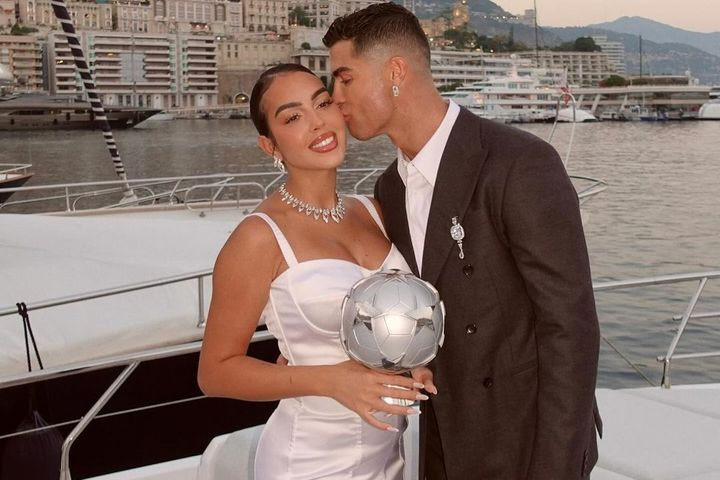 Ρονάλντο: Η πρόταση-χλιδή του Πορτογάλου με δαχτυλίδι αρραβώνων έως 4,55 εκατ. ευρώ για τη Χεορχίνα