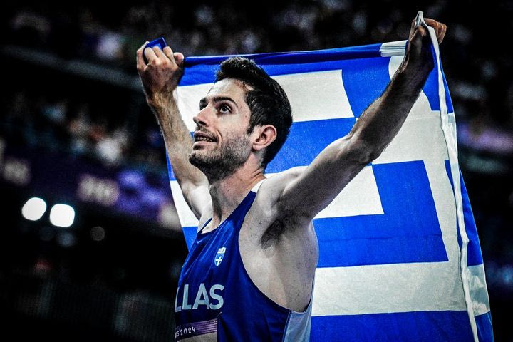 Η μεγαλοπρέπεια του Μίλτου Τεντόγλου