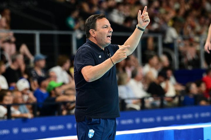 Βλάχος: “Δύο μέρες πονούσε η καρδιά μας – Μας χαρακτηρίζει η αξιοπρέπεια και το φιλότιμο”