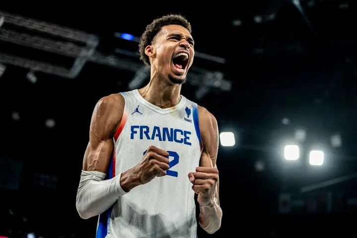 Ο Βικτόρ Γουεμπανιαμά έγινε μέτοχος στην Ναντέρ, στην ομάδα που έμαθε να παίζει μπάσκετ