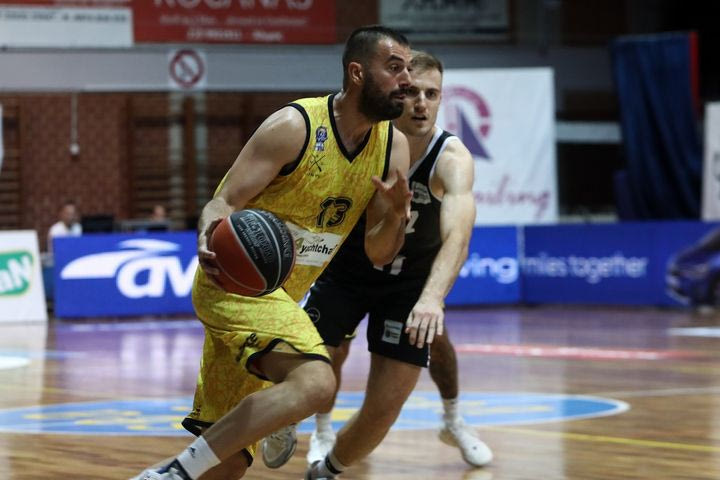 Λαύριο μεταγραφές: Ανακοίνωσε την παραμονή του Ζάρα
