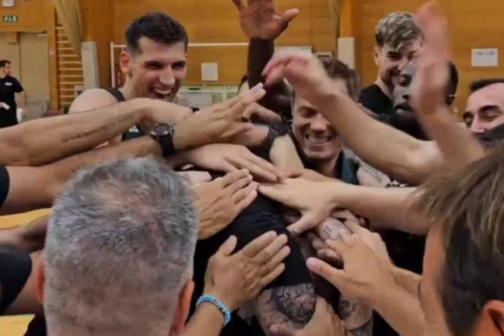 Ο υπέροχος λόγος του Εργκίν Αταμάν έκανε τον Μπαλτσερόφσκι να κλάψει: “Μακάρι να έκανα λάθος και με εσένα”