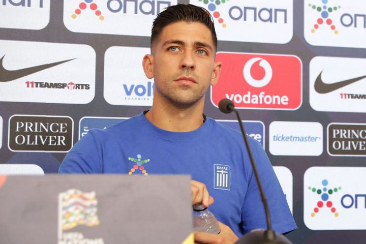 Μπακασέτας: “Ο Γιοβάνοβιτς έχει βοηθήσει και με τον τρόπο του όλα αυτά τα χρόνια το ποδόσφαιρο”