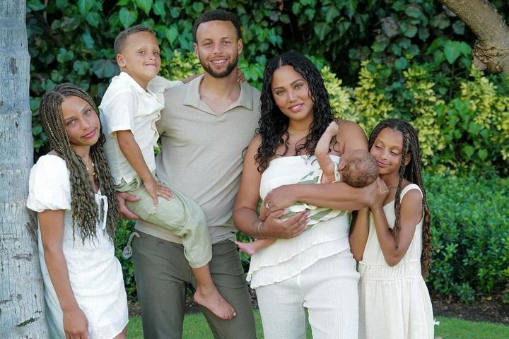 Ο Στεφ Κάρι γιόρτασε τα πρώτα γενέθλια του μικρότερου γιου του