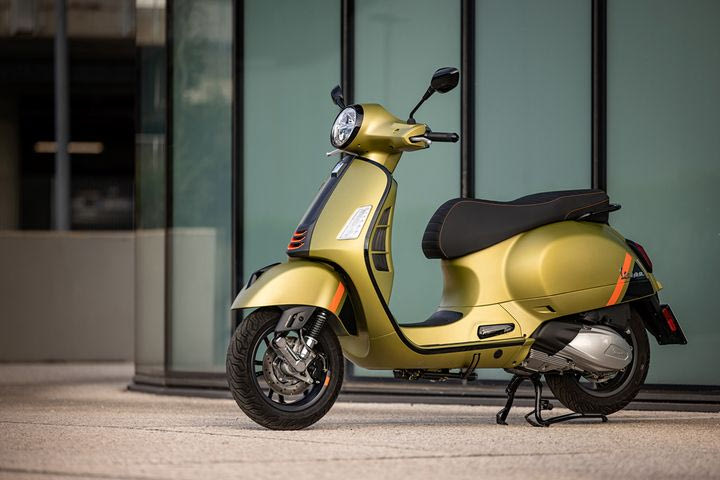 Η Vespa GTS των 125/300 κ.εκ. σε νέα προσφορά με όφελος έως και 700 ευρώ