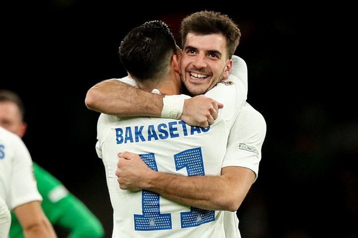 Ιρλανδία – Ελλάδα 0-2: Η Εθνική καθάρισε στο Δουβλίνο με γκολάρες από Ιωαννίδη, Τζόλη και πάει για μάχη πρωτιάς στο Wembley