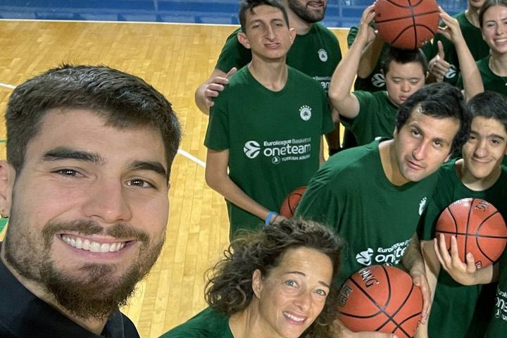 Ο Χουάντσο Ερνανγκόμεθ αναδείχθηκε καλύτερος πρεσβευτής του προγράμματος One Team της EuroLeague