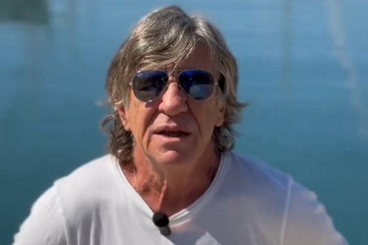 Μαύρος: “Ευχαριστώ την ΚΑΕ ΑΕΚ για τη τιμητική βράβευση, η ομαδάρα μας να γιορτάζει αιωνίως τα γενέθλιά της με χαρές και επιτυχίες”