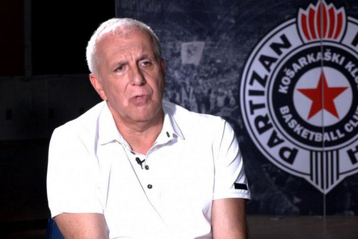 Ομπράντοβιτς: “Μία χρονιά προπόνησα την ομάδα με το μεγαλύτερο μπάτζετ και μετά ποτέ ξανά, αυτό το ψέμα έχει επαναληφθεί 500 φορές”