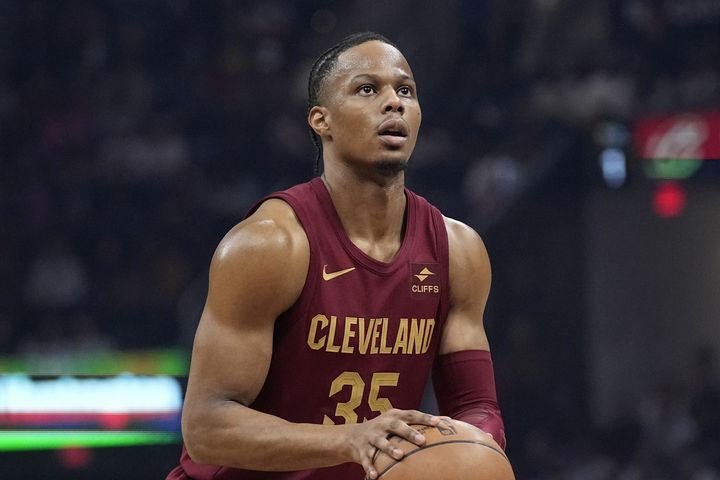 NBA: Οι Καβαλίερς τα βρήκαν με τον Οκόρο για τριετές συμβόλαιο