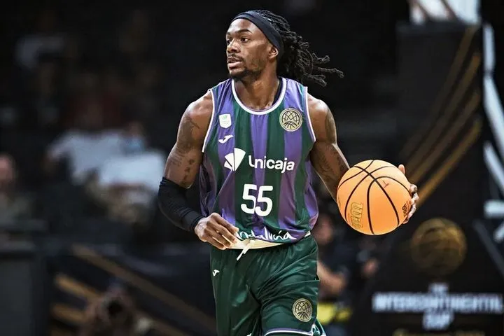 Ο Κέντρικ Πέρι αποχώρησε κουτσαίνοντας από το παιχνίδι της Μάλαγα με την Ανδόρα, ανησυχία για την αντίπαλο της ΑΕΚ Betsson στο Final Four του BCL