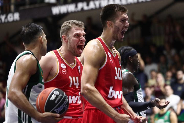 Παναθηναϊκός AKTOR – Ολυμπιακός: Το Pick and Roll των Ντόρσεϊ-Βεζένκοβ, οι 37 πόντοι που πρόσφερε ο Βούλγαρος και ο Πετρούσεβ