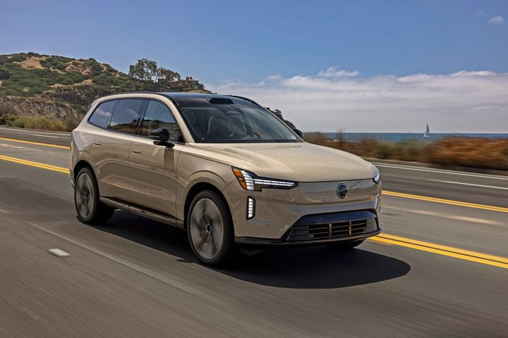 Το καλύτερο Volvo που κατασκευάστηκε ποτέ- Το πρώτο premium SUV που θα εξελίσσεται με το πέρασμα του χρόνου