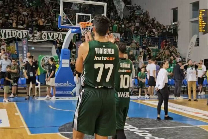 Γιούρτσεβεν για τους φίλους του Παναθηναϊκού: “Σπουδαία ατμόσφαιρα, αλλά πρέπει να μάθω τις κινήσεις των πανηγυρισμών”