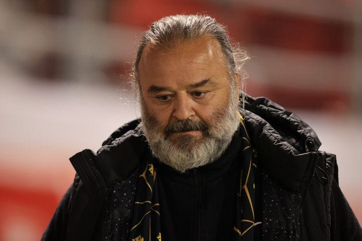 Ο “μπαρουτιασμένος” Ηλιόπουλος, η πρωτόγνωρη διαχείριση των παικτών και τα ματς με τον Άρη που είναι “φωτιά” για την Ένωση