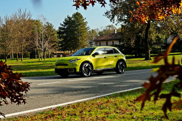 Το δυνατότερο Abarth όλων των εποχών είναι SUV με 280 ίππους και πολύ “τσαμπουκά”- Από τον Απρίλιο στην Ελλάδα