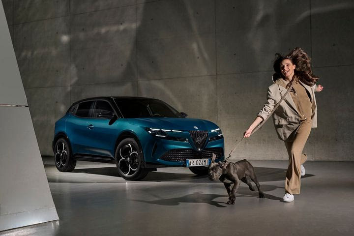 Για πρώτη φορά θα δούμε από κοντά τη νέα Alfa Romeo Junior που θέλει τον τίτλο του πιο sport B-SUV