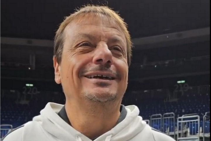 Αταμάν μέσα από την Uber Arena: “Πολύ όμορφο συναίσθημα να βρίσκομαι ξανά εδώ, μετά το τελευταίο ματς με την κούπα στα χέρια”