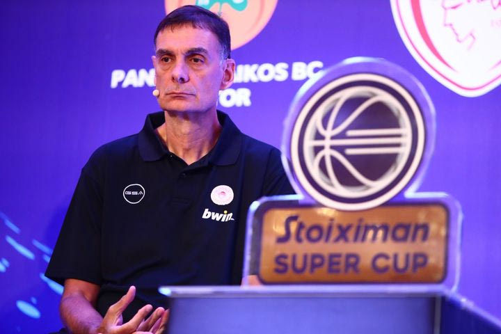 Μπαρτζώκας: “Προσπαθούμε να χτίσουμε συνήθειες, δεν υπάρχει ήσυχο βράδυ σε αυτούς τους 10 μήνες”