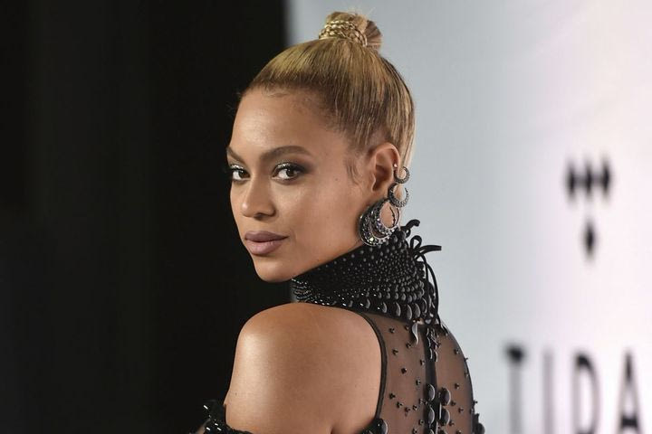 Θεωρίες συνωμοσίας για τον Diddy θέλουν Beyoncé και Jay Z υπεύθυνους για τον θάνατο της Aaliyah- και όχι μόνο
